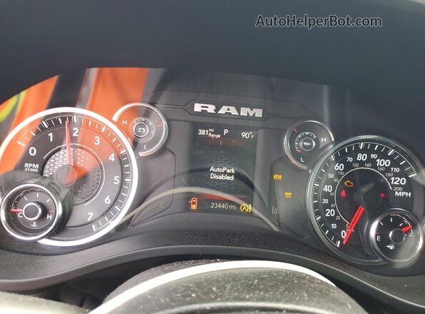 1C6RRFGG1SN676649 2025 RAM 1500 Black Widok zestawu wskaźników