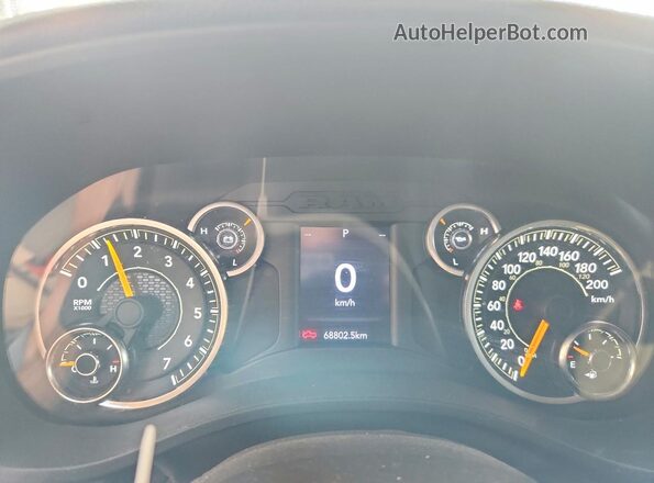 1C6RRFGG4MN535481 2021 RAM 1500 Blue Սարքավորումների վահանակի տեսք