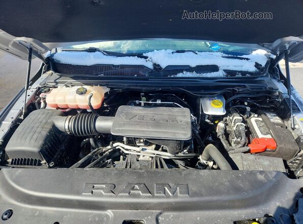 1C6RRFGG5SN681062 2025 RAM 1500 Silver Vista interior trasera