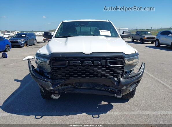 1C6RRFGG8SN674252 2025 RAM 1500 Белый Вид задней части салона