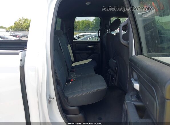 1C6SRECG3NN308964 2022 RAM 1500 White Vista de la etiqueta del VIN