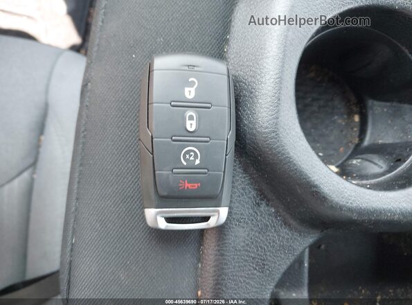 1C6SRFBT1MN513539 2021 RAM 1500 Серый Вид панели приборов