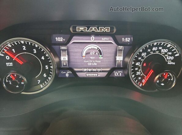 1C6SRFBT1MN823058 2021 RAM 1500 Gray ხელსაწყოთა პანელის ხედი