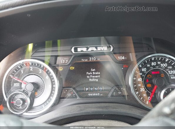 1C6SRFBT3NN154647 2022 RAM 1500 Черный Вид задних сидений