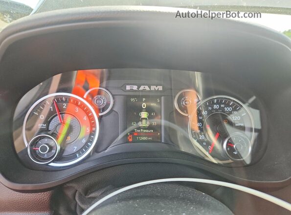 1C6SRFBT4LN367121 2020 RAM 1500 Black Սարքավորումների վահանակի տեսք