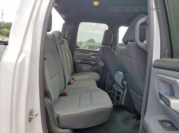 1C6SRFBT5MN509011 2021 RAM 1500 White Vista de los asientos traseros