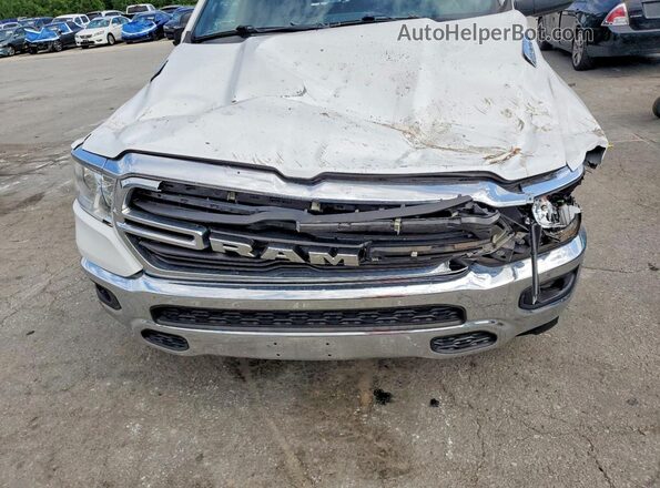 1C6SRFBT5MN509011 2021 RAM 1500 White Vista interior trasera