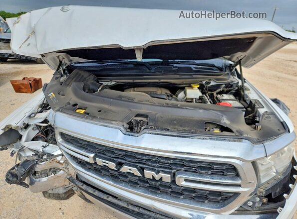 1C6SRFBT6NN116488 2022 RAM 1500 White Widok wnętrza z tyłu