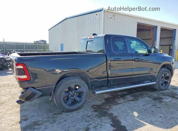 1C6SRFBT8KN736237 2019 RAM 1500 Черный Задняя правая четверть