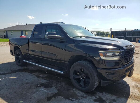 1C6SRFBT8KN736237 2019 RAM 1500 Черный Передняя правая четверть