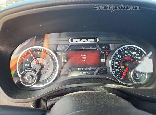 1C6SRFBT8NN118615 2022 RAM 1500 Белый Вид щитка приборов