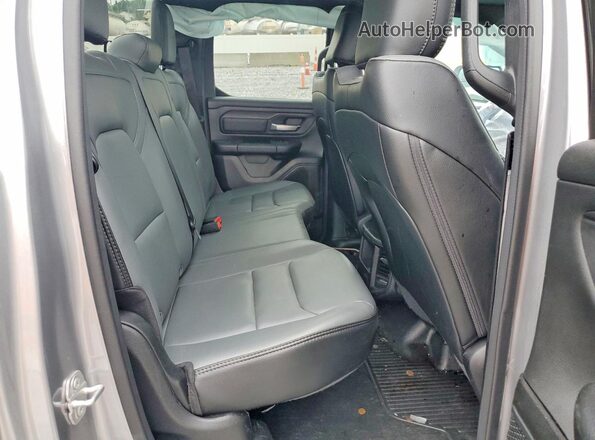 1C6SRFCTXRN213567 2024 RAM 1500 Silver Vista de los asientos traseros