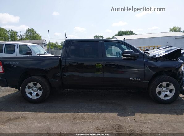 1C6SRFFM5NN165121 2022 RAM 1500 Черный Вид задней части салона