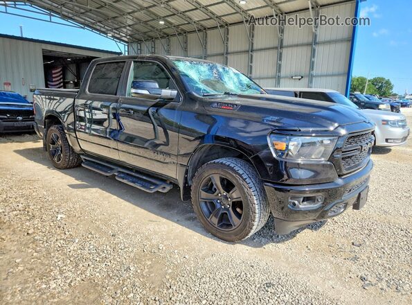 1C6SRFFM9NN374989 2022 RAM 1500 Black Delantero derecho