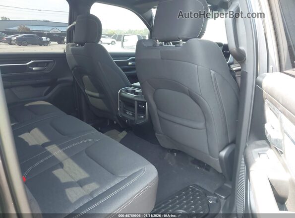 1C6SRFFP0TN241920 2026 RAM 1500 Gray VIN კოდის სტიკერის ხედი