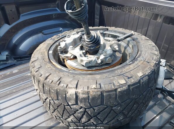 1C6SRFFP0TN241920 2026 RAM 1500 Gray ხელსაწყოთა პანელის ხედი