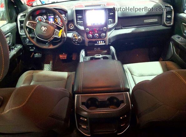1C6SRFFP1SN503779 2025 RAM 1500 Red Vista del salpicadero