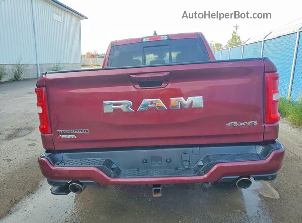 1C6SRFFP3SN670841 2025 RAM 1500 Red Widok z tyłu