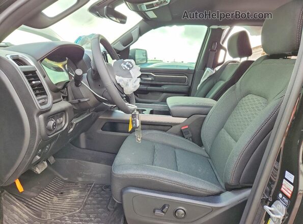 1C6SRFFP6TN190696 2026 RAM 1500 Black Front interior view