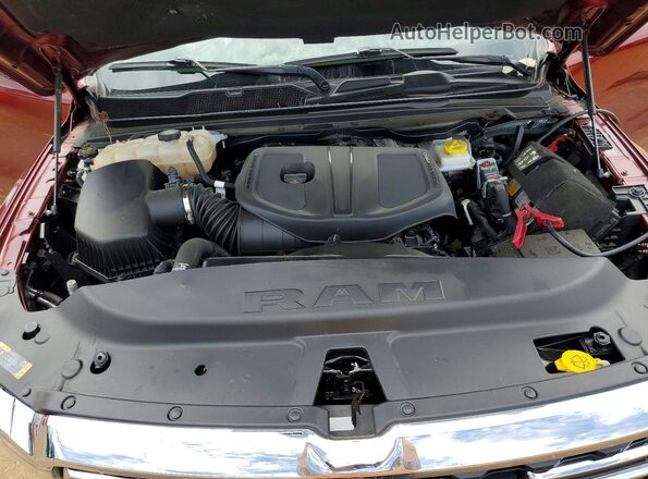 1C6SRFFP8SN527822 2025 RAM 1500 Maroon Vista interior trasera