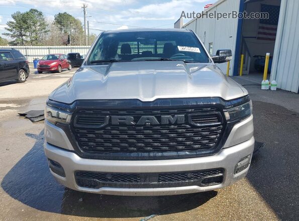1C6SRFFP8SN720231 2025 RAM 1500 Gray Widok z przodu