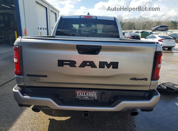 1C6SRFFP8SN720231 2025 RAM 1500 Gray Widok z tyłu