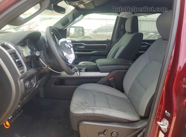 1C6SRFFP9SN643398 2025 RAM 1500 Burgundy Widok wnętrza z przodu