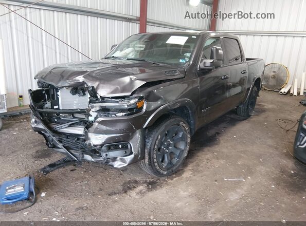 1C6SRFFPXSN689869 2025 RAM 1500 Серый Передняя левая четверть