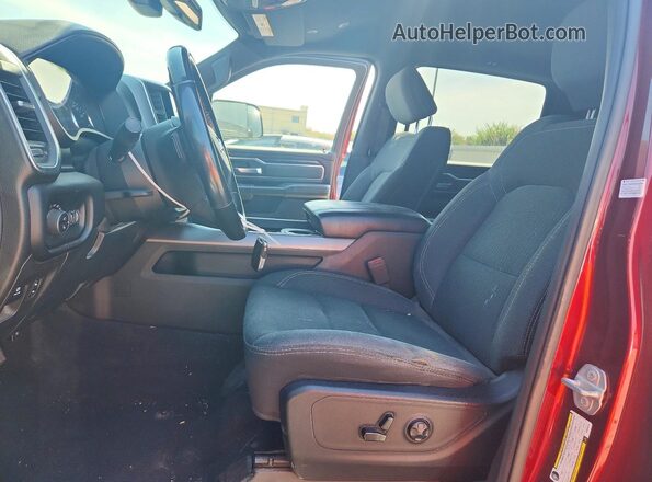 1C6SRFFT0KN640242 2019 RAM 1500 Burgundy Front interior view