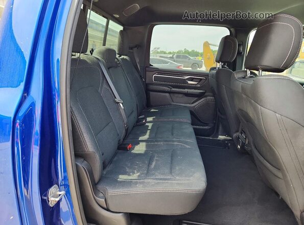 1C6SRFFT0KN783627 2019 RAM 1500 Blue უკანა სავარძლების ხედი