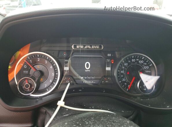 1C6SRFFT1KN768103 2019 RAM 1500 Black Вид щитка приладів
