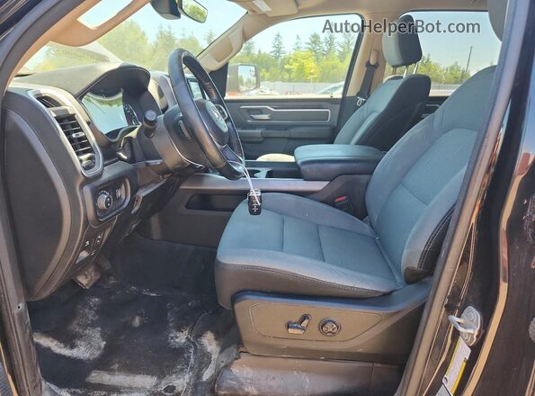 1C6SRFFT1LN259937 2020 RAM 1500 Black Widok wnętrza z przodu