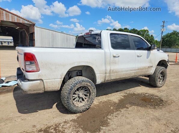 1C6SRFFT1MN555655 2021 RAM 1500 White Rear right