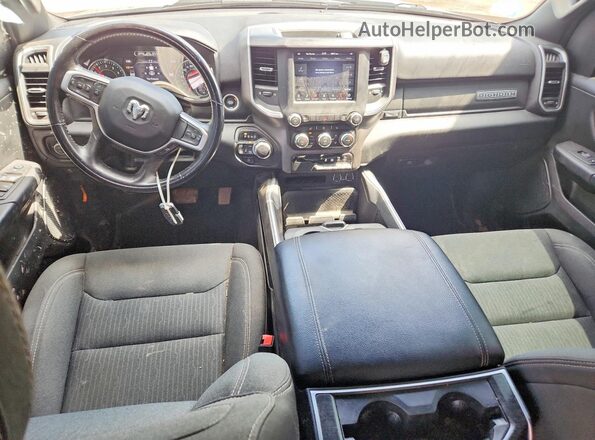 1C6SRFFT1MN555655 2021 RAM 1500 White Dashboard view