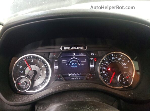 1C6SRFFT1MN825435 2021 RAM 1500 Charcoal Вид щитка приладів