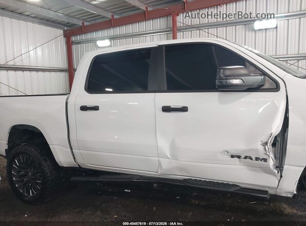 1C6SRFFT1RN181281 2024 RAM 1500 White Rear interior view