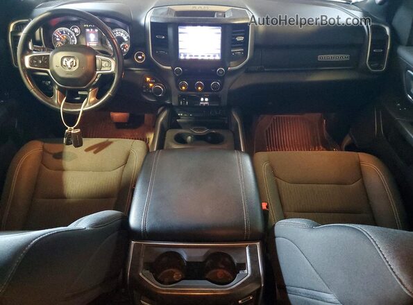 1C6SRFFT2KN606321 2019 RAM RAM Blue Dashboard view