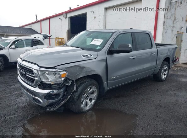 1C6SRFFT2KN608134 2019 RAM 1500 Серебряный Вид спереди