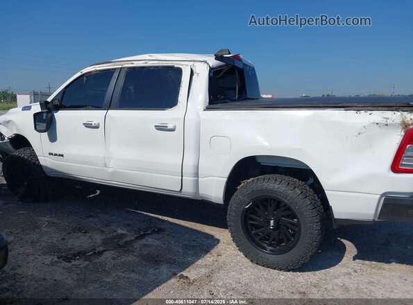1C6SRFFT2KN747051 2019 RAM 1500 White Widok wnętrza 360 stopni
