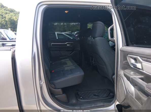 1C6SRFFT2MN567023 2021 RAM 1500 Silver VIN կոդի պիտակի տեսք