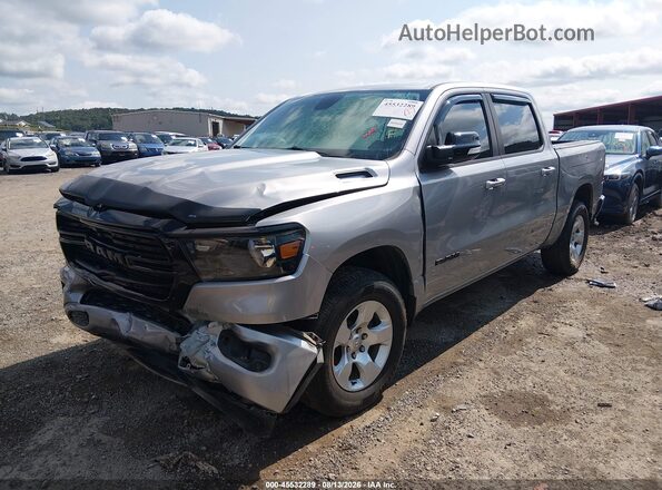 1C6SRFFT2MN567023 2021 RAM 1500 Silver Առջևի ձախ երեք քառորդ տեսարան