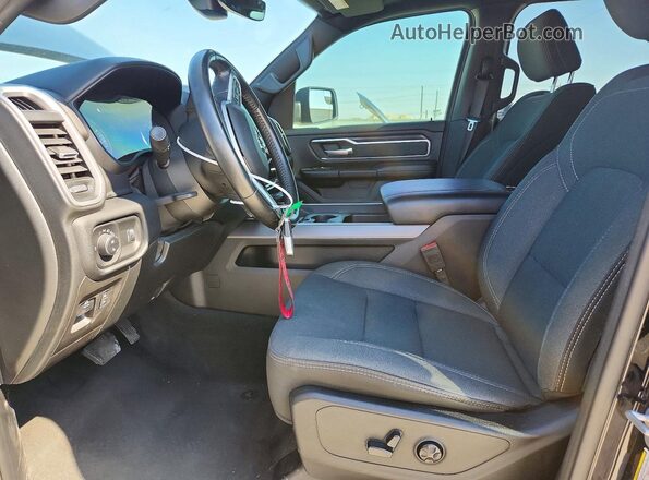 1C6SRFFT2MN766640 2021 RAM 1500 Black Vista interior delantera
