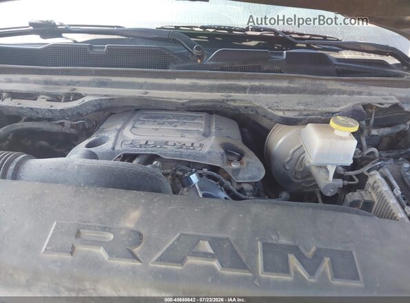 1C6SRFFT3KN555959 2019 RAM 1500 Gray Вид ззаду