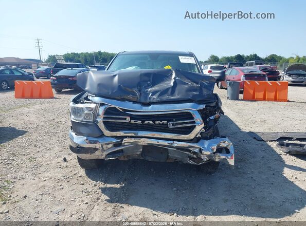 1C6SRFFT3KN555959 2019 RAM 1500 Gray Вид задньої частини салону