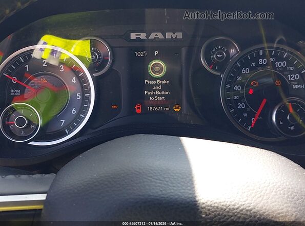 1C6SRFFT4LN240525 2020 RAM 1500 Beige Հետևի նստատեղերի տեսք