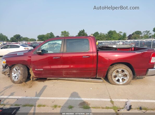 1C6SRFFT4LN379912 2020 RAM 1500 Красный Вид задней части салона