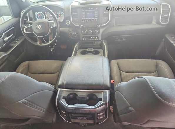 1C6SRFFT4MN646256 2021 RAM 1500 Silver Vista del salpicadero