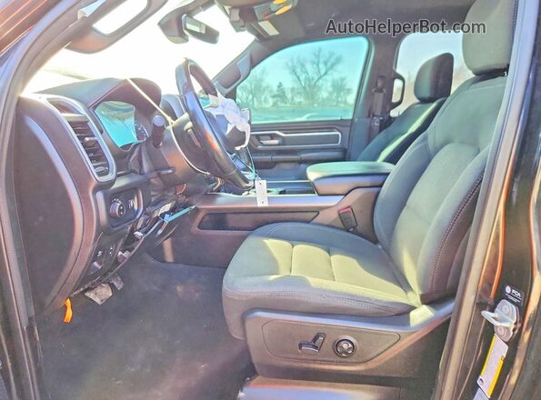 1C6SRFFT4MN716838 2021 RAM 1500 Black Front interior view