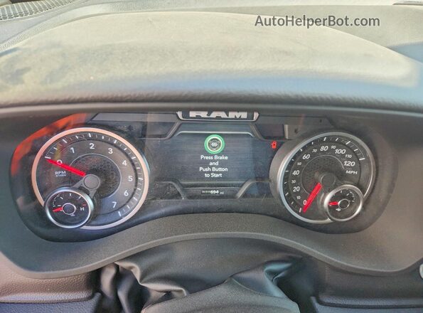 1C6SRFFT4TN341029 2026 RAM 1500 Charcoal Vista del cuadro de instrumentos