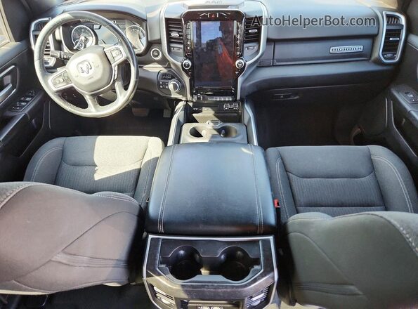 1C6SRFFT5KN907469 2019 RAM 1500 Black Dashboard view